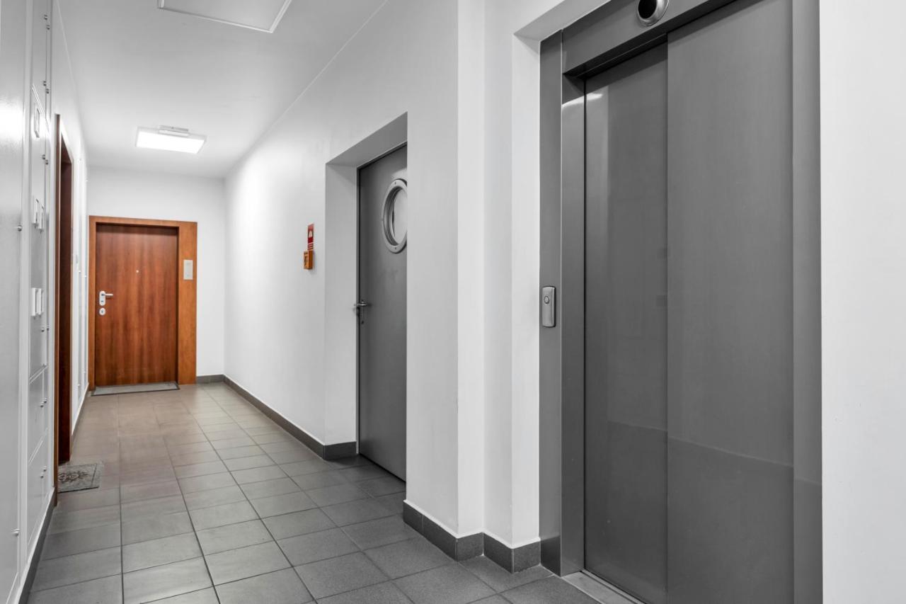 1Br New Apt 20Min Centre Parking Warszawa Exteriör bild